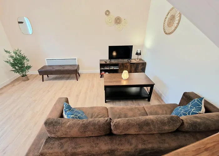 La Maison Rouge Du Belvedere