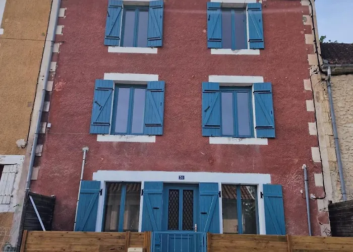 La Maison Rouge Du Belvedere *